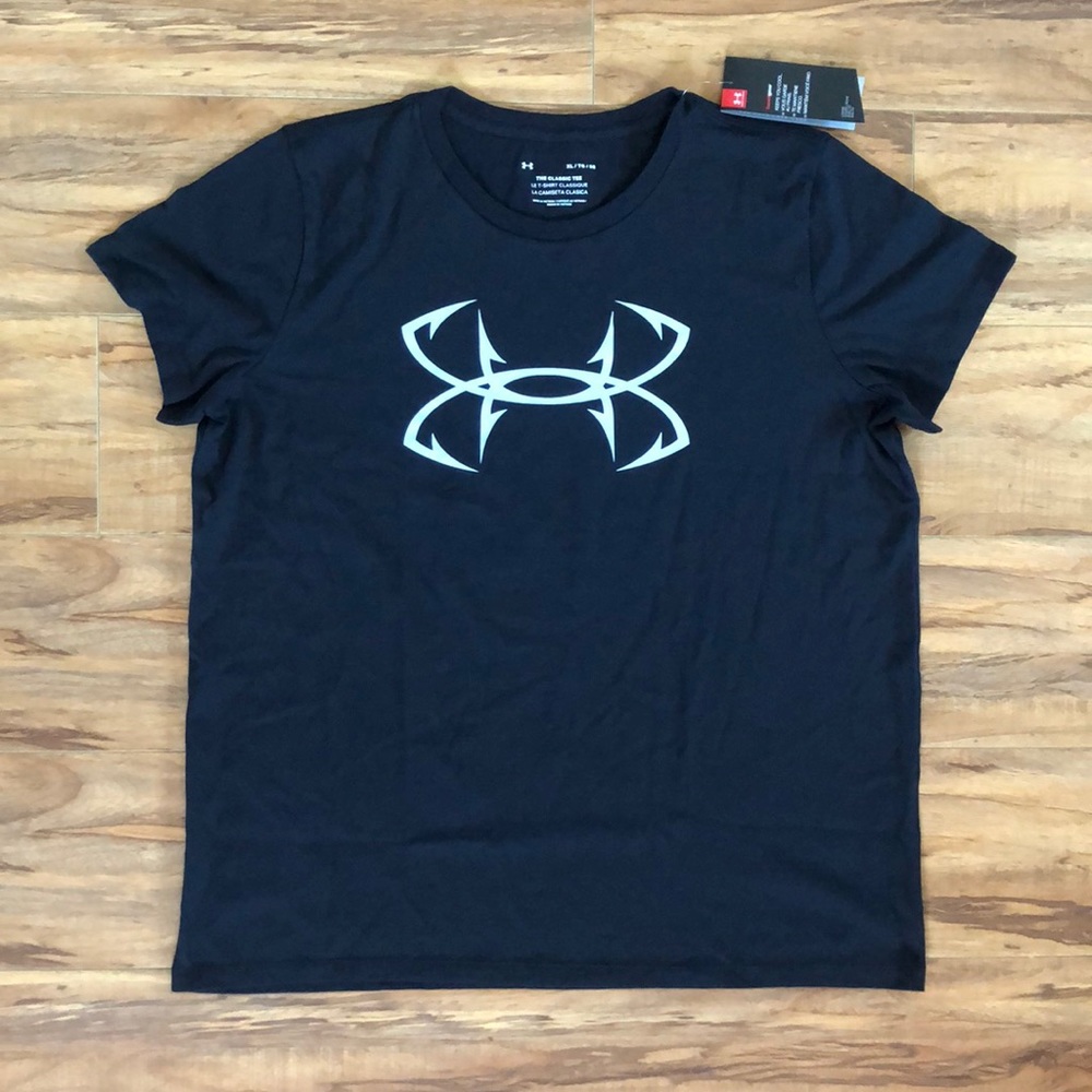 NWT Under Armour Fish Hook Logo Classic Tee Black T-Shirt Women’s Small